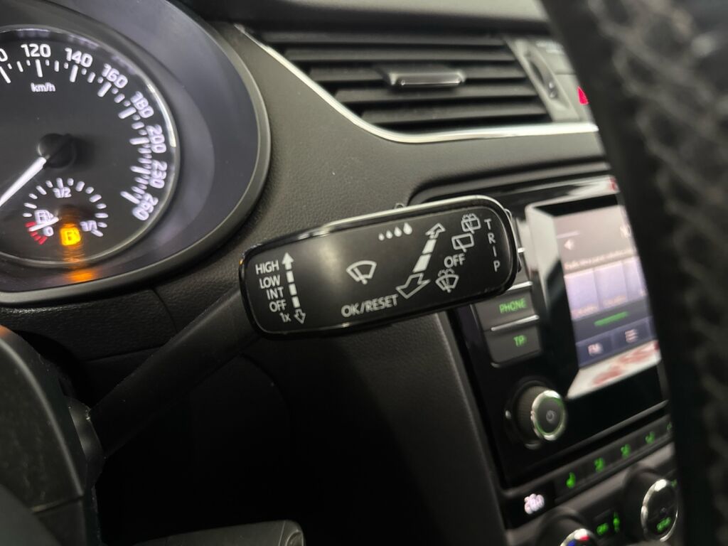 Skoda Octavia 2015 Hopea