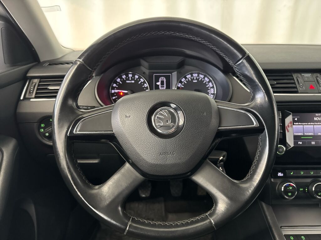 Skoda Octavia 2015 Hopea