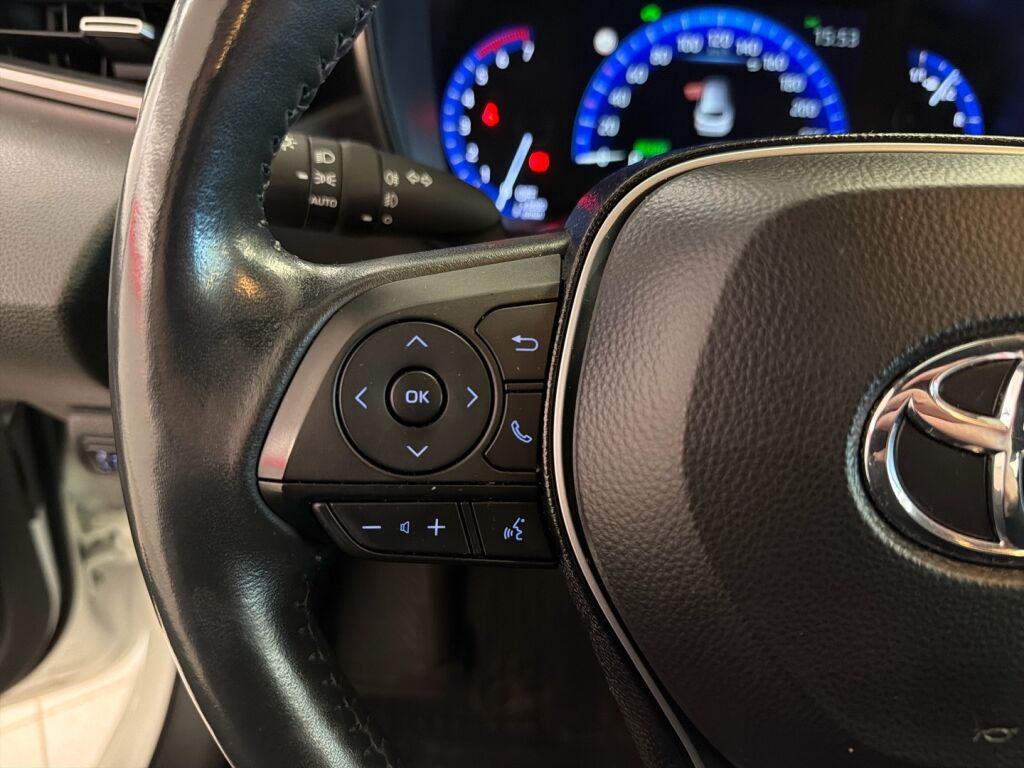 Toyota Corolla 2021 Valkoinen