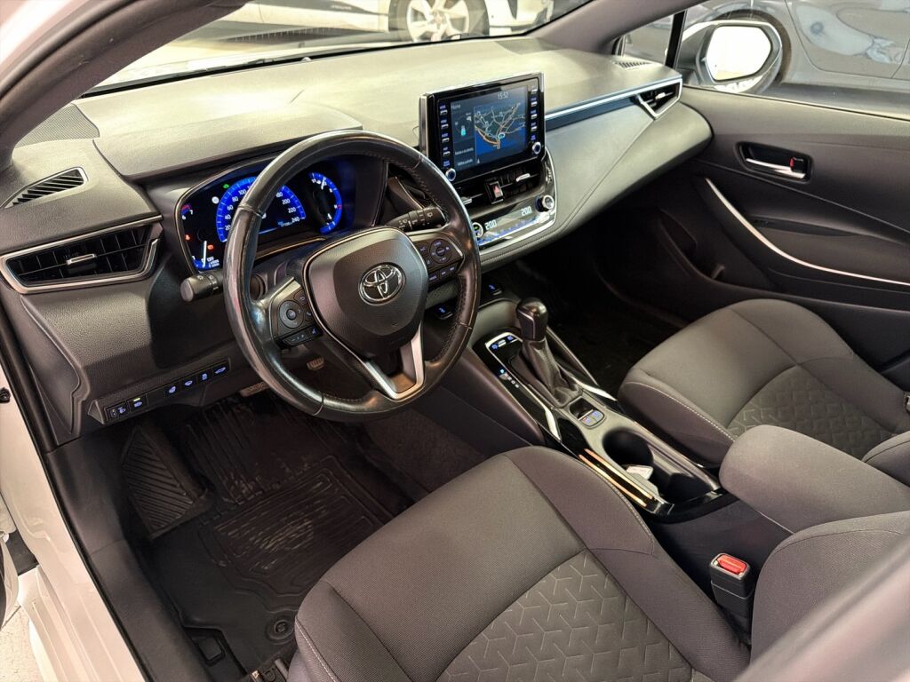 Toyota Corolla 2021 Valkoinen