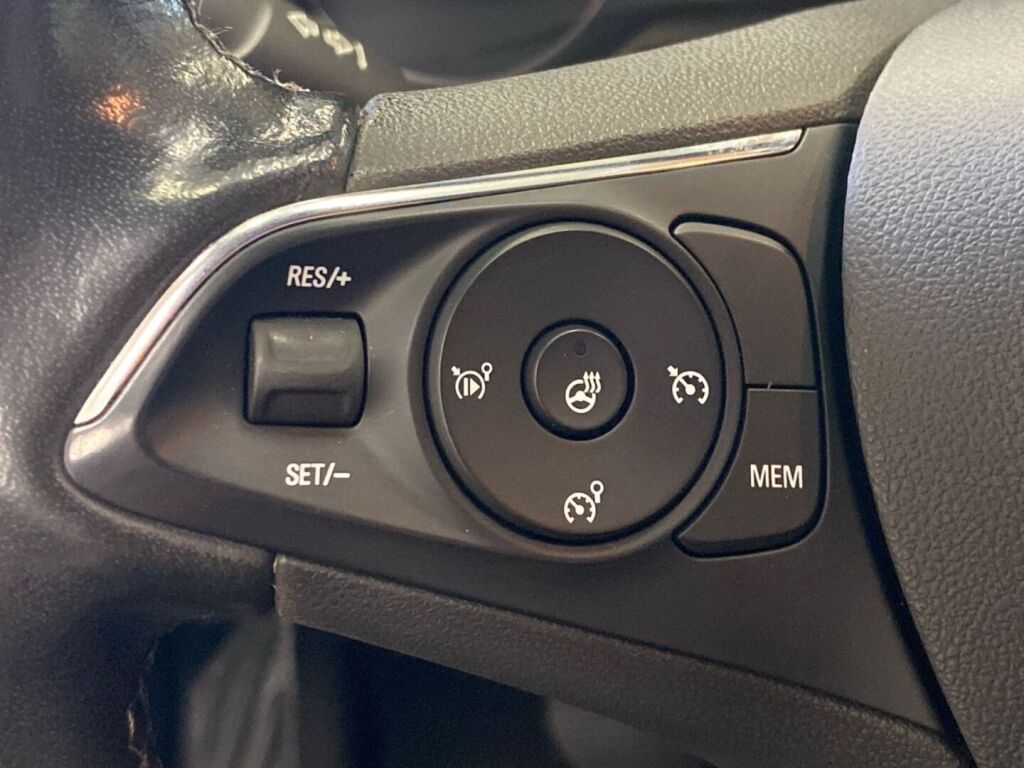 Opel Crossland 2021 Harmaa