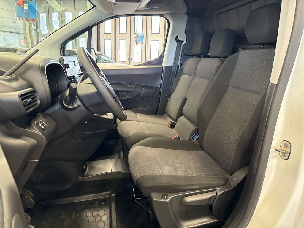 Opel Combo 2021 Valkoinen