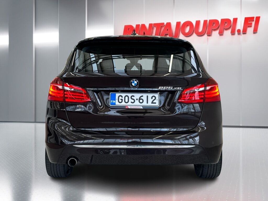 BMW 225 2016 Ruskea (beige)