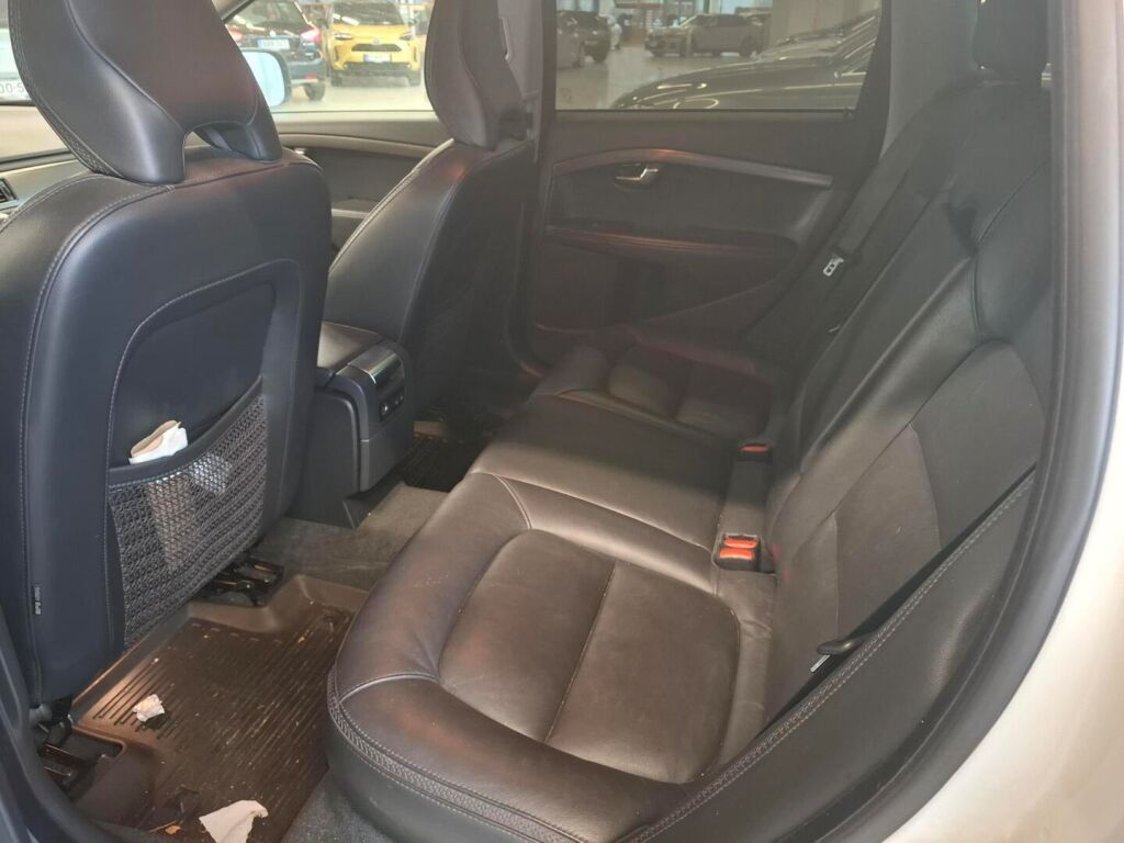 Volvo XC70 2014 Valkoinen