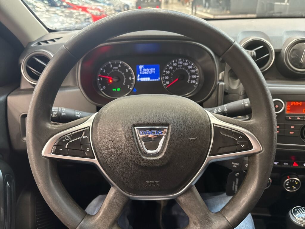 Dacia Duster 2021 Valkoinen