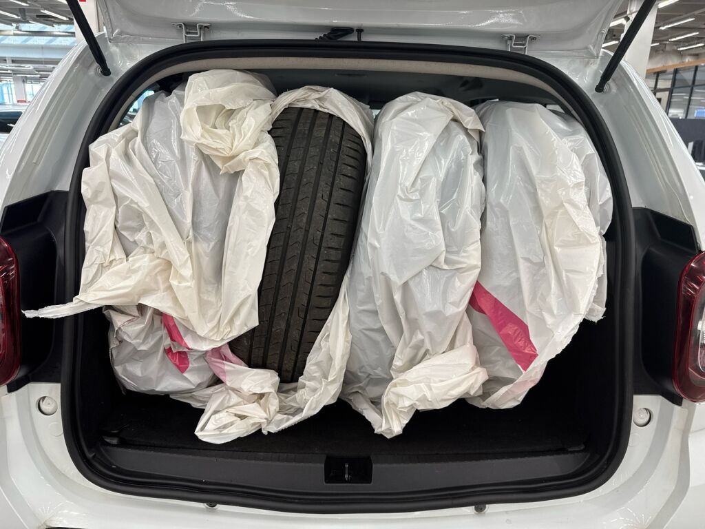 Dacia Duster 2021 Valkoinen