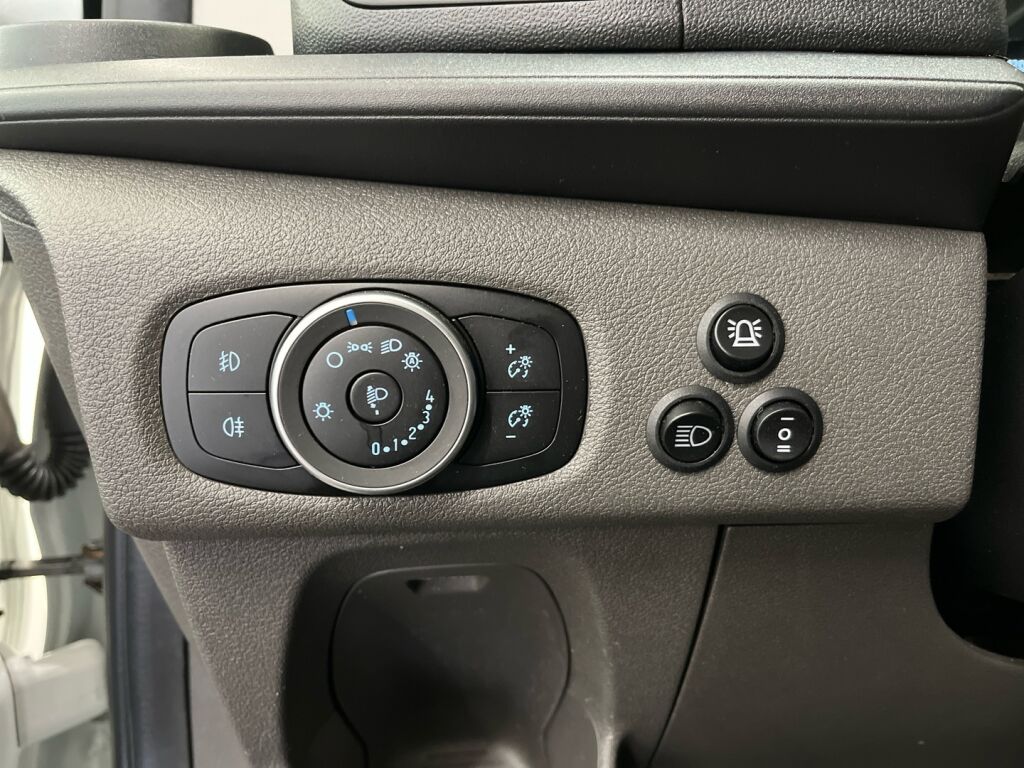 Ford Transit Custom 2021 Valkoinen