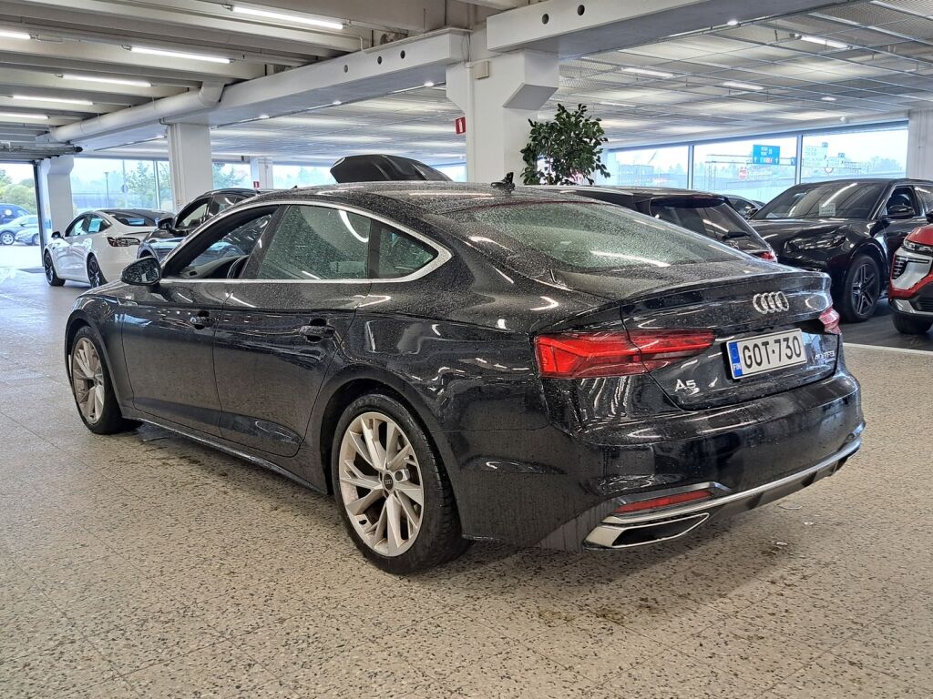 Audi A5 2021 Musta