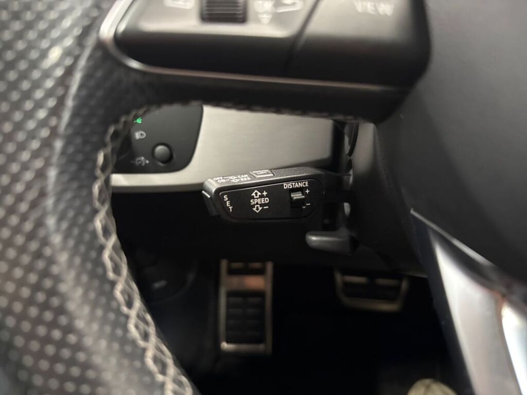 Audi A5 2021 Musta
