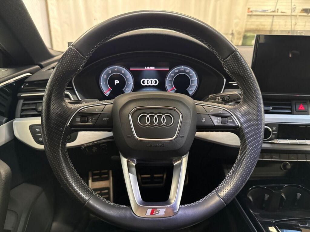 Audi A5 2021 Musta