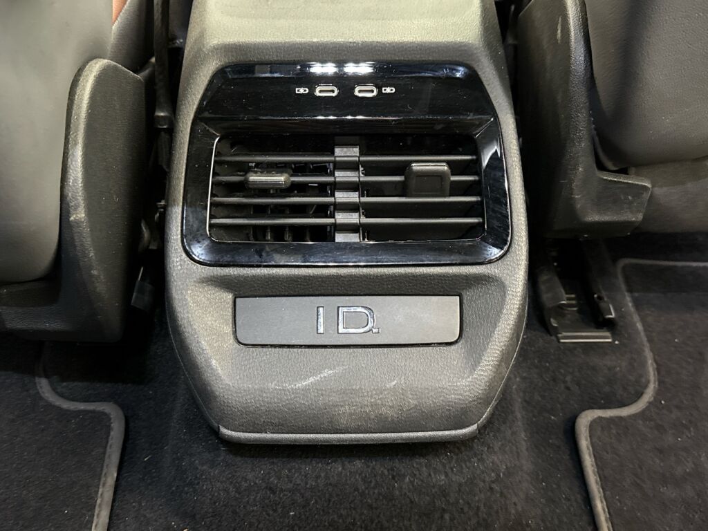 Volkswagen ID.4 2021 Valkoinen