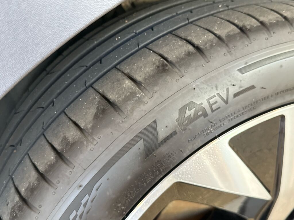 Volkswagen ID.4 2021 Valkoinen