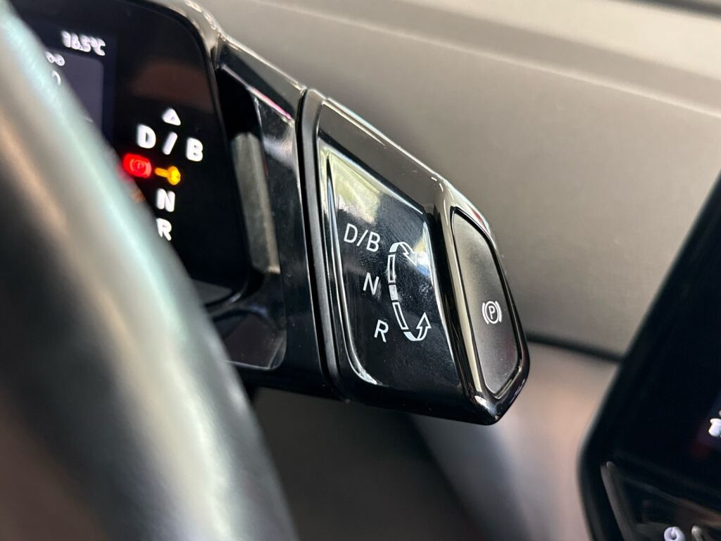 Volkswagen ID.4 2021 Valkoinen