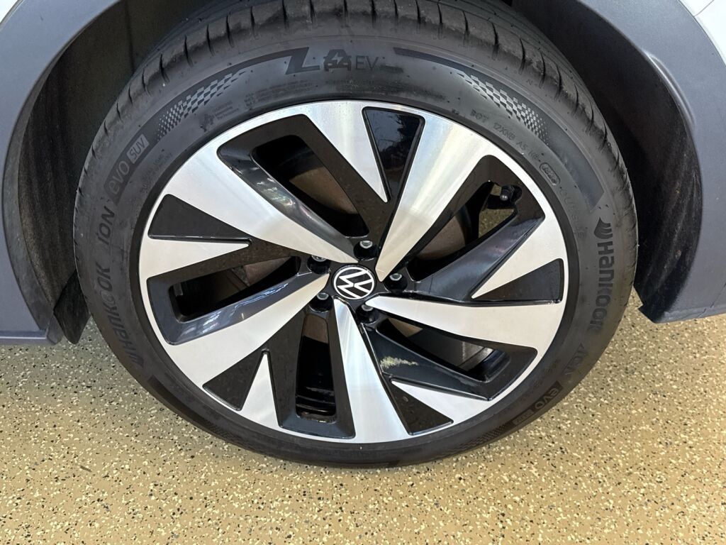 Volkswagen ID.4 2021 Valkoinen