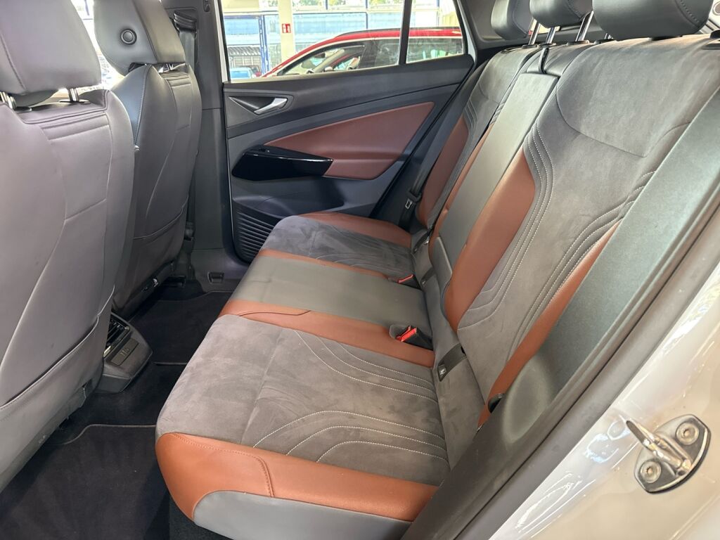 Volkswagen ID.4 2021 Valkoinen