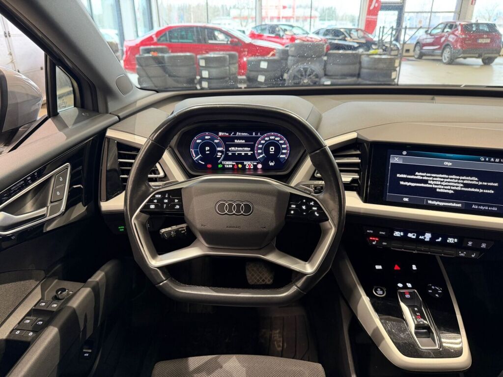 Audi Q4 e-tron 2021 Met. Harmaa