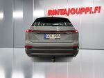 Audi Q4 e-tron 2021 Met. Harmaa
