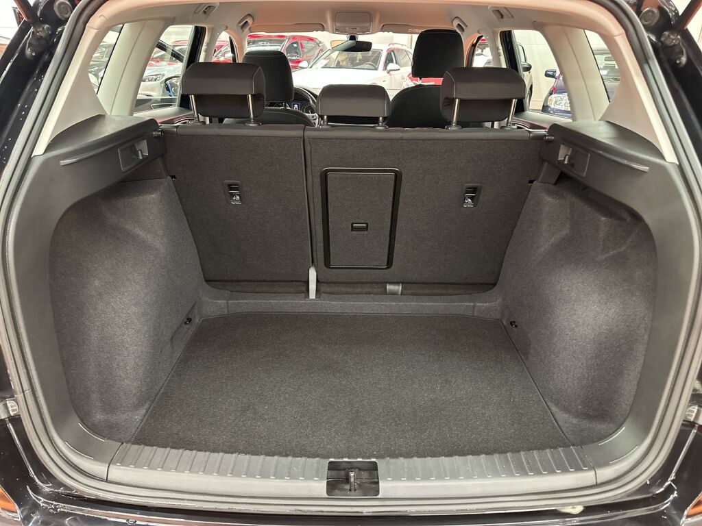 Seat Ateca 2021 Musta