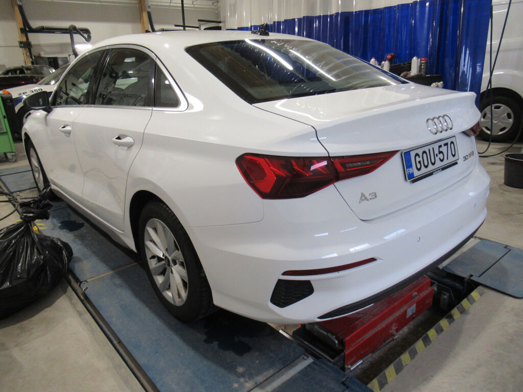 Audi A3 2021 Valkoinen