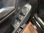 Ford Kuga 2022 Musta