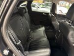 Ford Kuga 2022 Musta