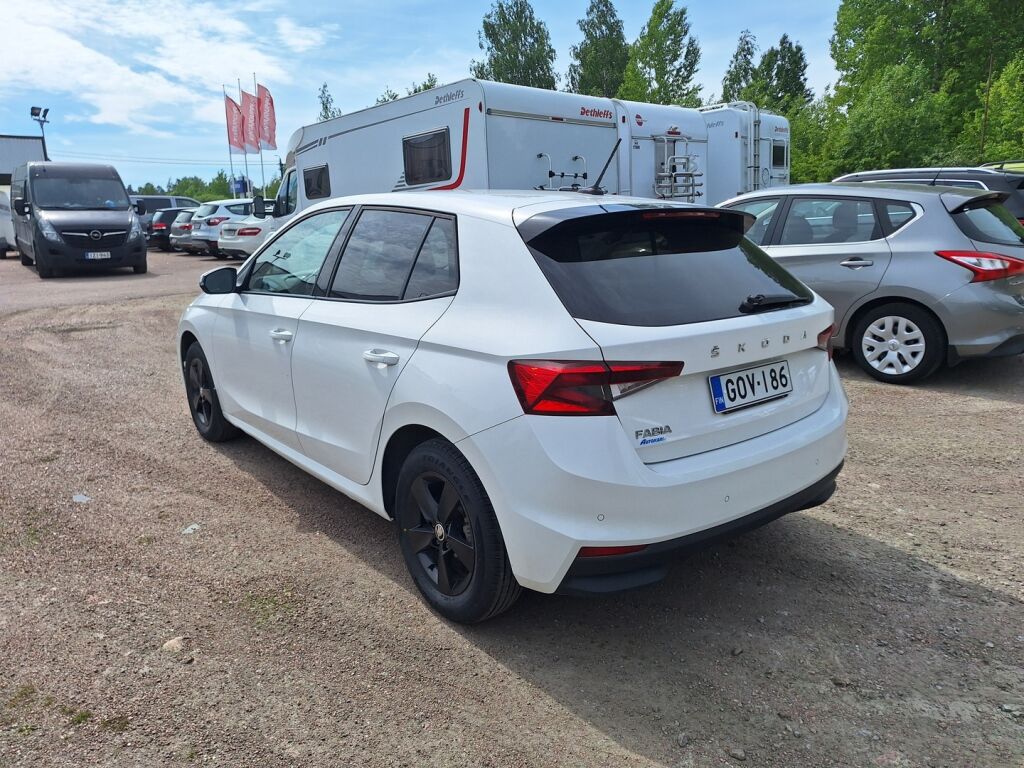 Skoda Fabia 2022 Valkoinen