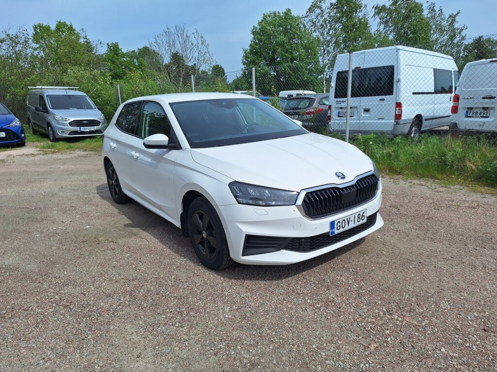 Skoda Fabia 2022 Valkoinen