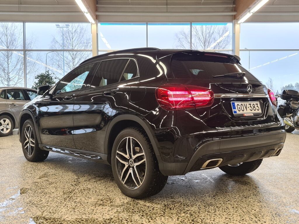 Mercedes-Benz GLA 2017 Musta