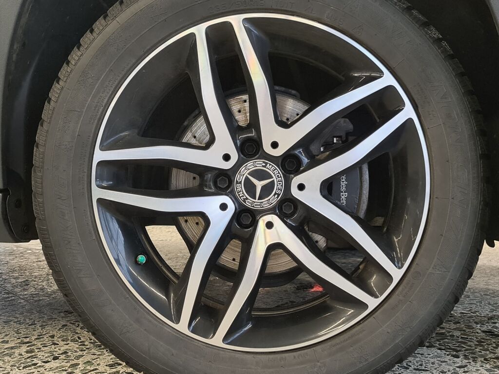 Mercedes-Benz GLA 2017 Musta