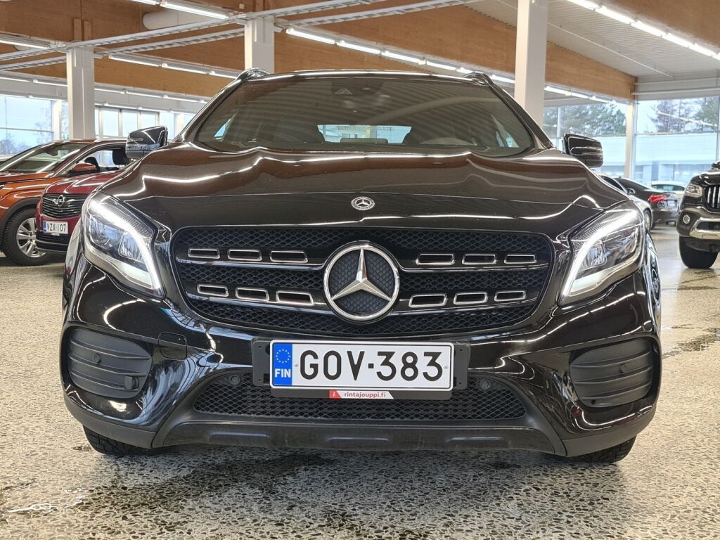 Mercedes-Benz GLA 2017 Musta
