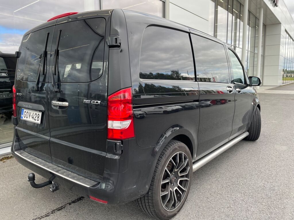 Mercedes-Benz Vito 2022 Musta