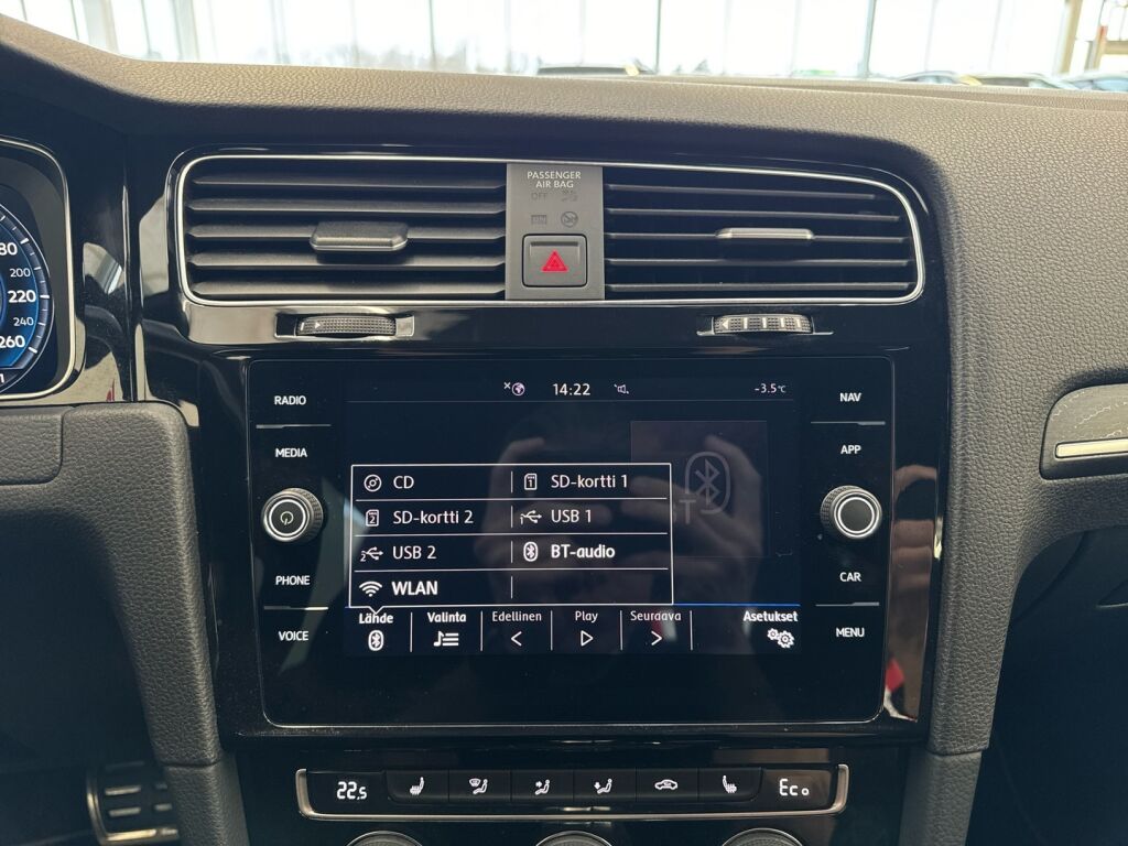 Volkswagen Golf 2020 Sininen