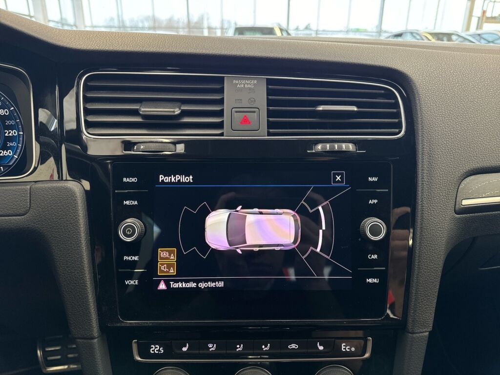 Volkswagen Golf 2020 Sininen