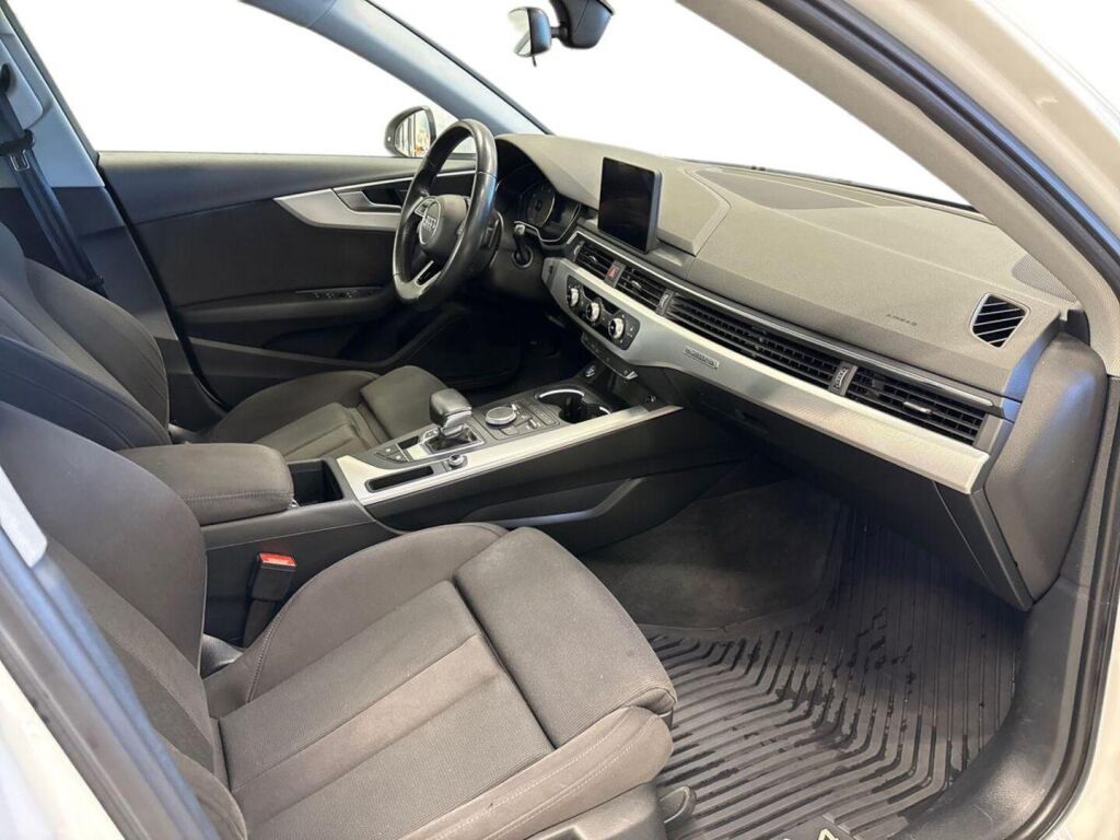 Audi A4 2018 Valkoinen