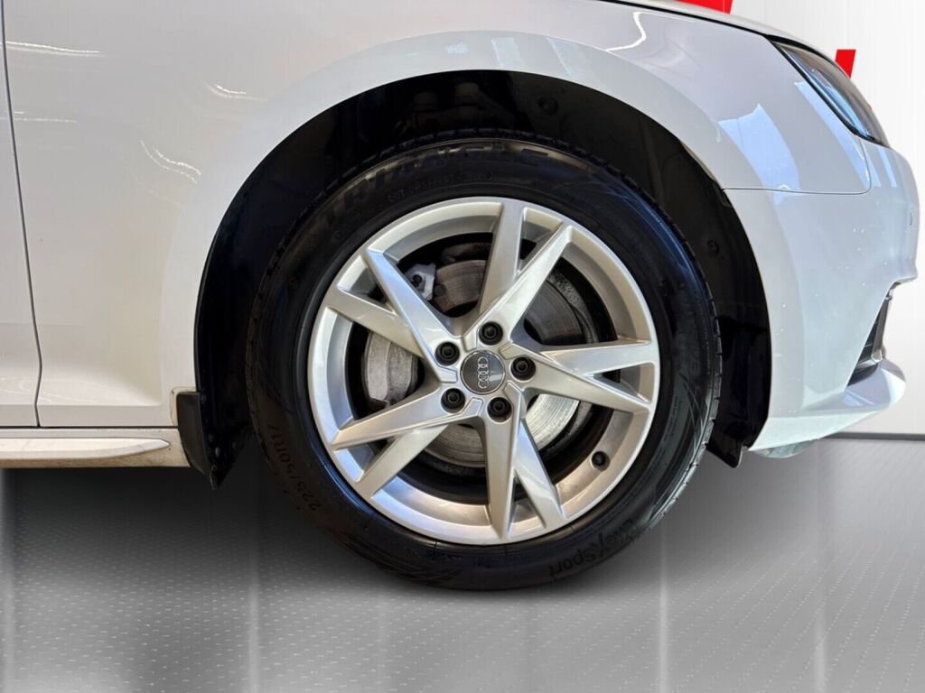 Audi A4 2018 Valkoinen
