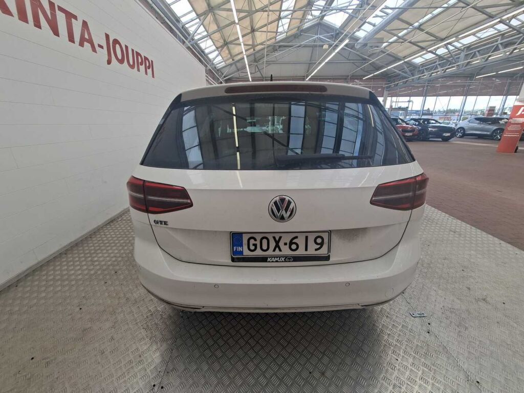 Volkswagen Passat 2017 Valkoinen