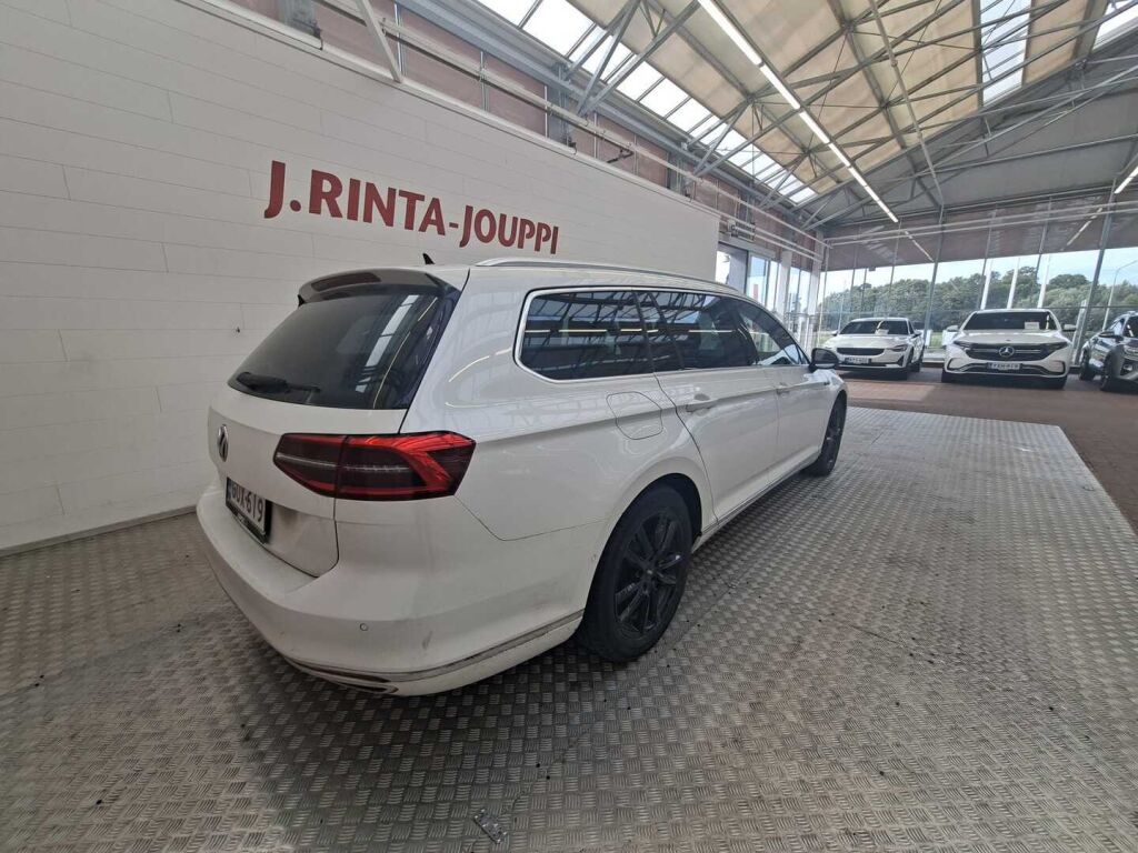 Volkswagen Passat 2017 Valkoinen