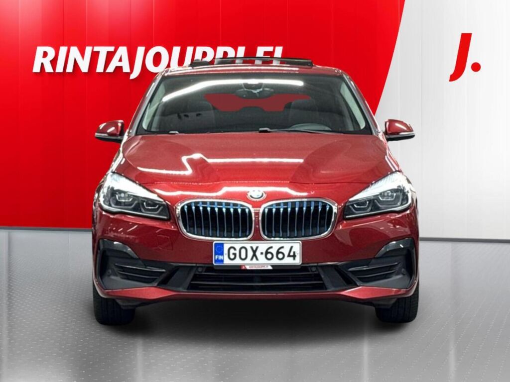 BMW 225 2019 Punainen