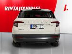 Skoda Karoq 2022 Valkoinen
