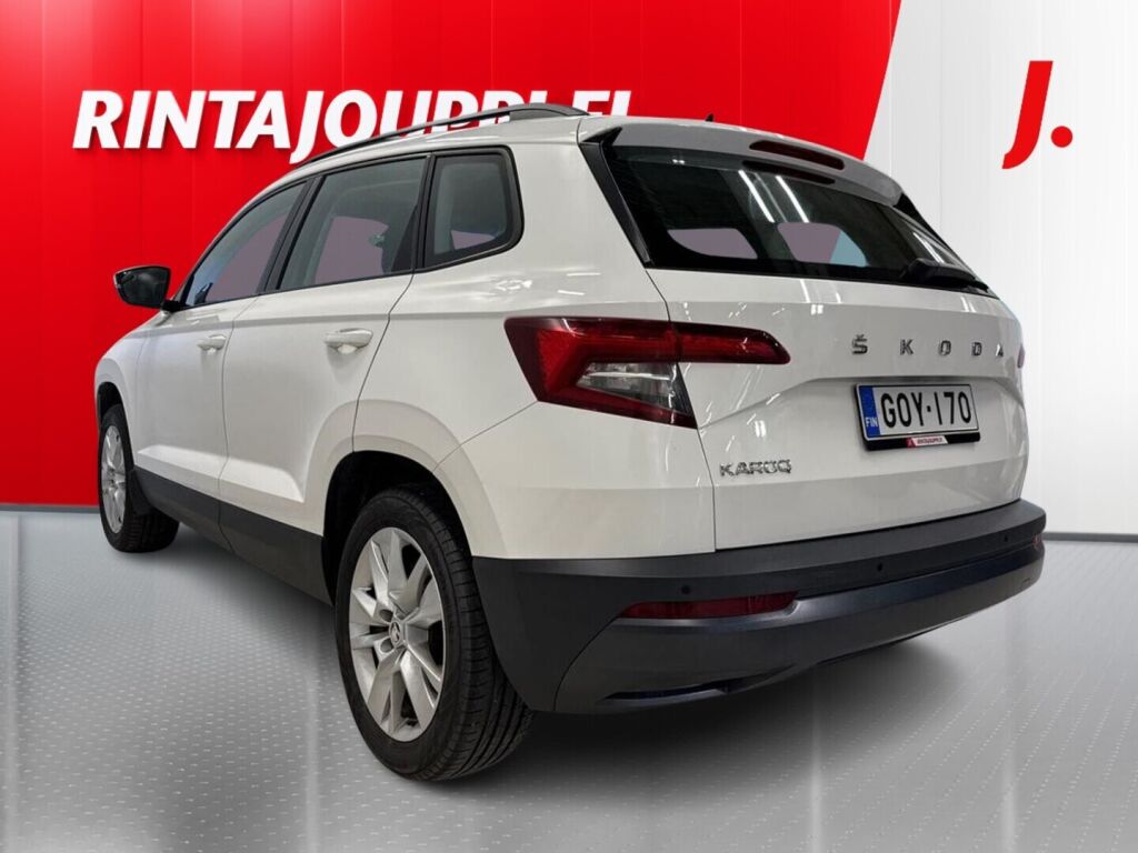 Skoda Karoq 2022 Valkoinen