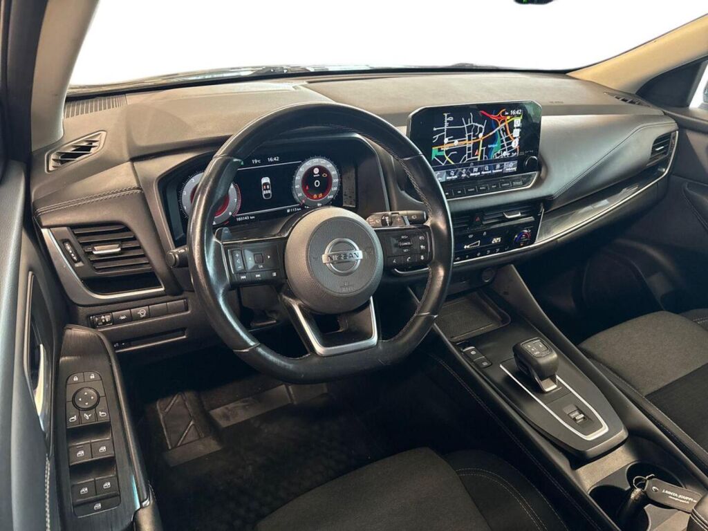 Nissan Qashqai 2022 Musta