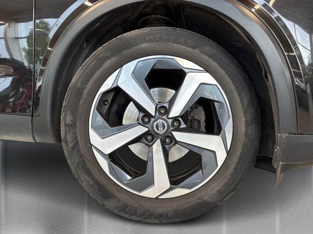 Nissan Qashqai 2022 Musta