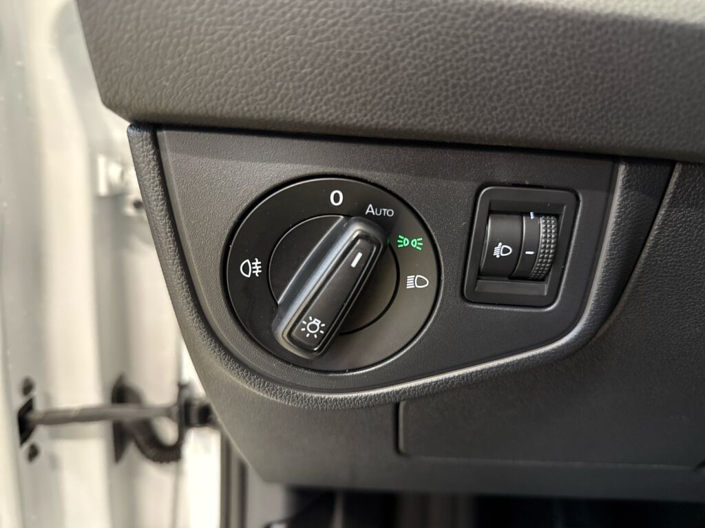 Volkswagen Taigo 2022 Valkoinen