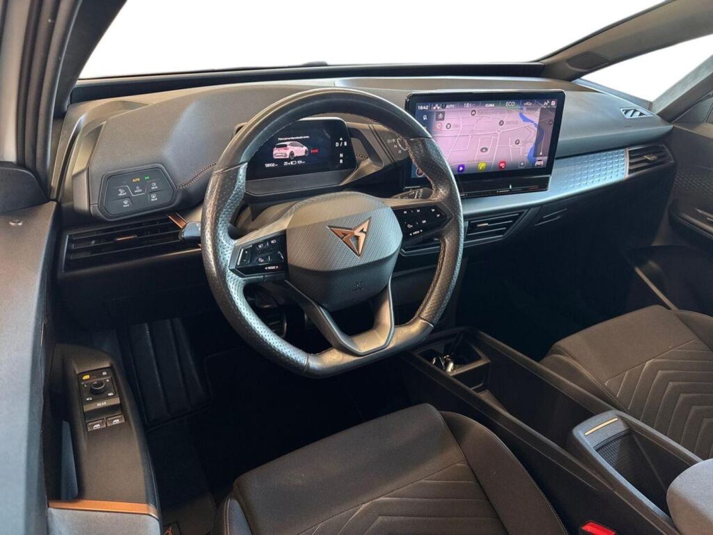Cupra Born 2022 Valkoinen