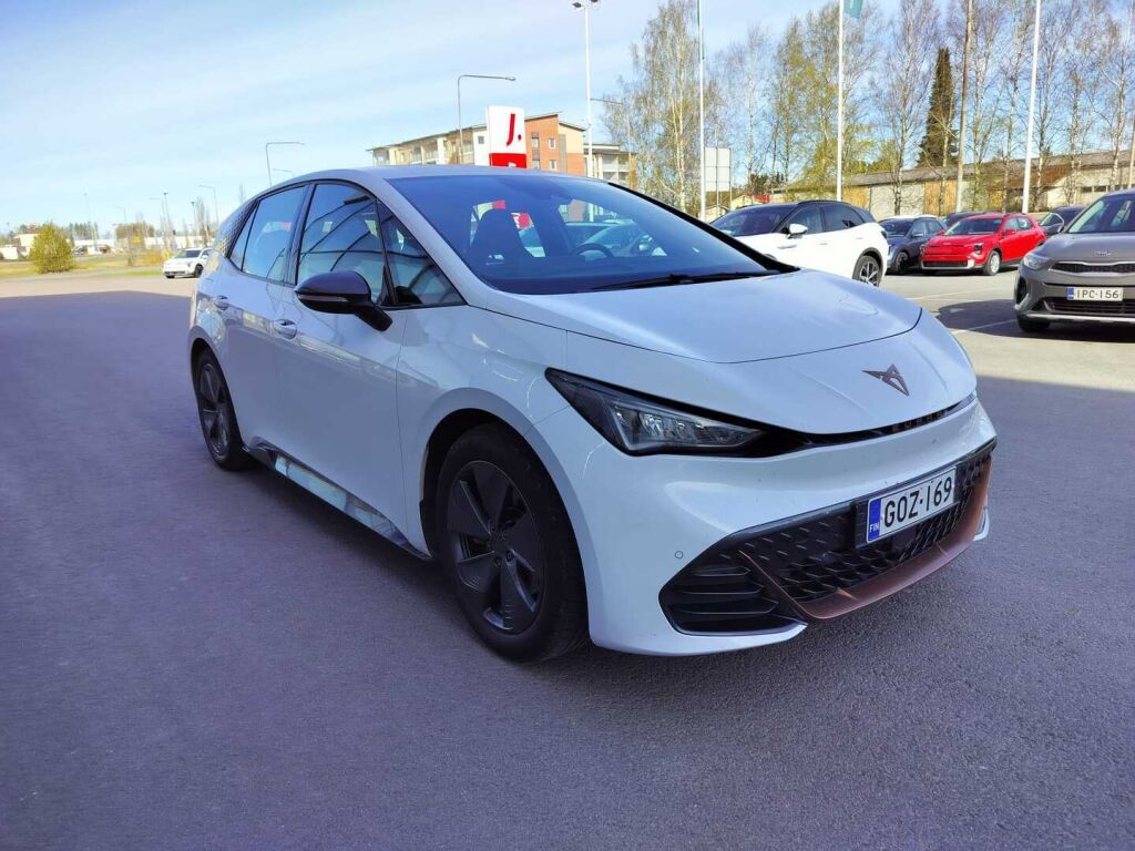 Cupra Born 2022 Valkoinen