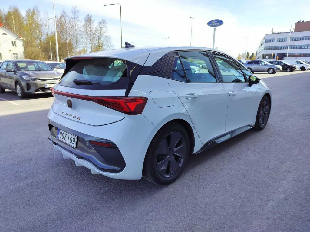 Cupra Born 2022 Valkoinen