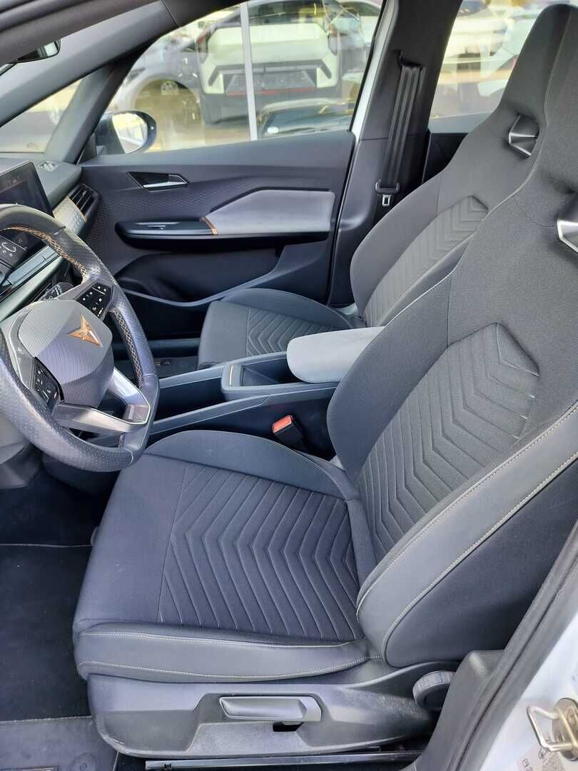 Cupra Born 2022 Valkoinen