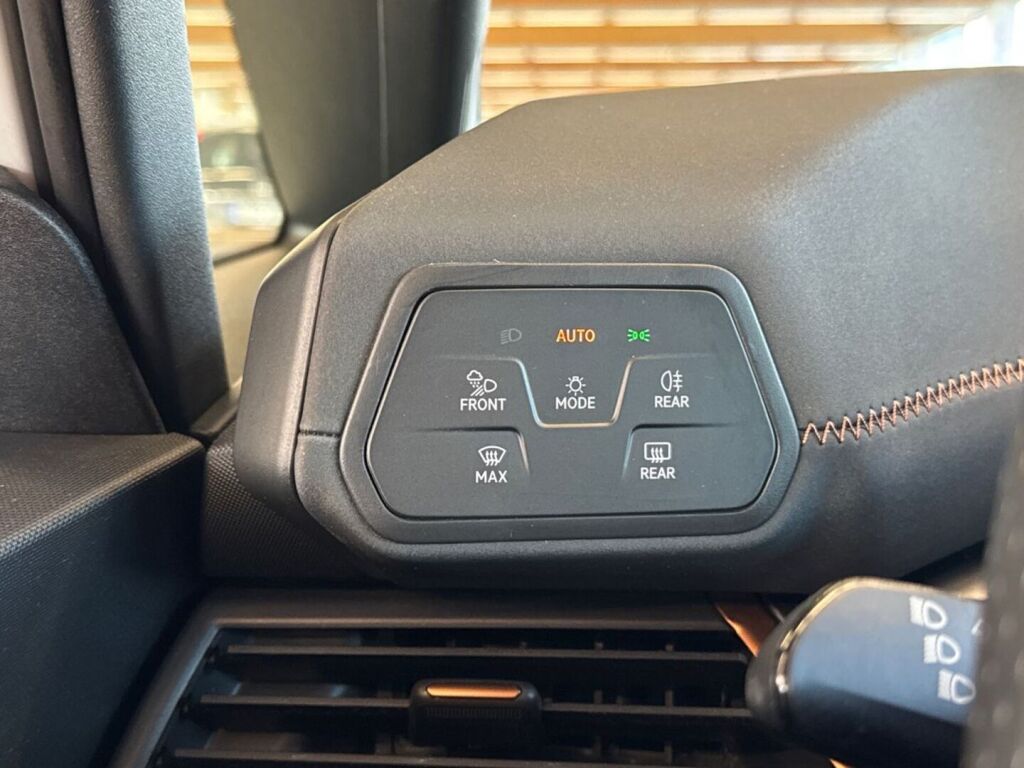 Cupra Born 2022 Valkoinen
