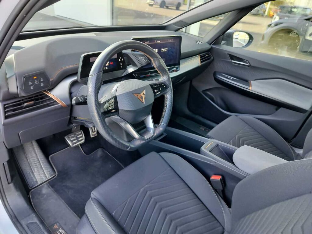 Cupra Born 2022 Valkoinen