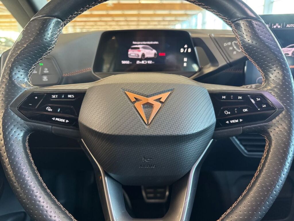 Cupra Born 2022 Valkoinen